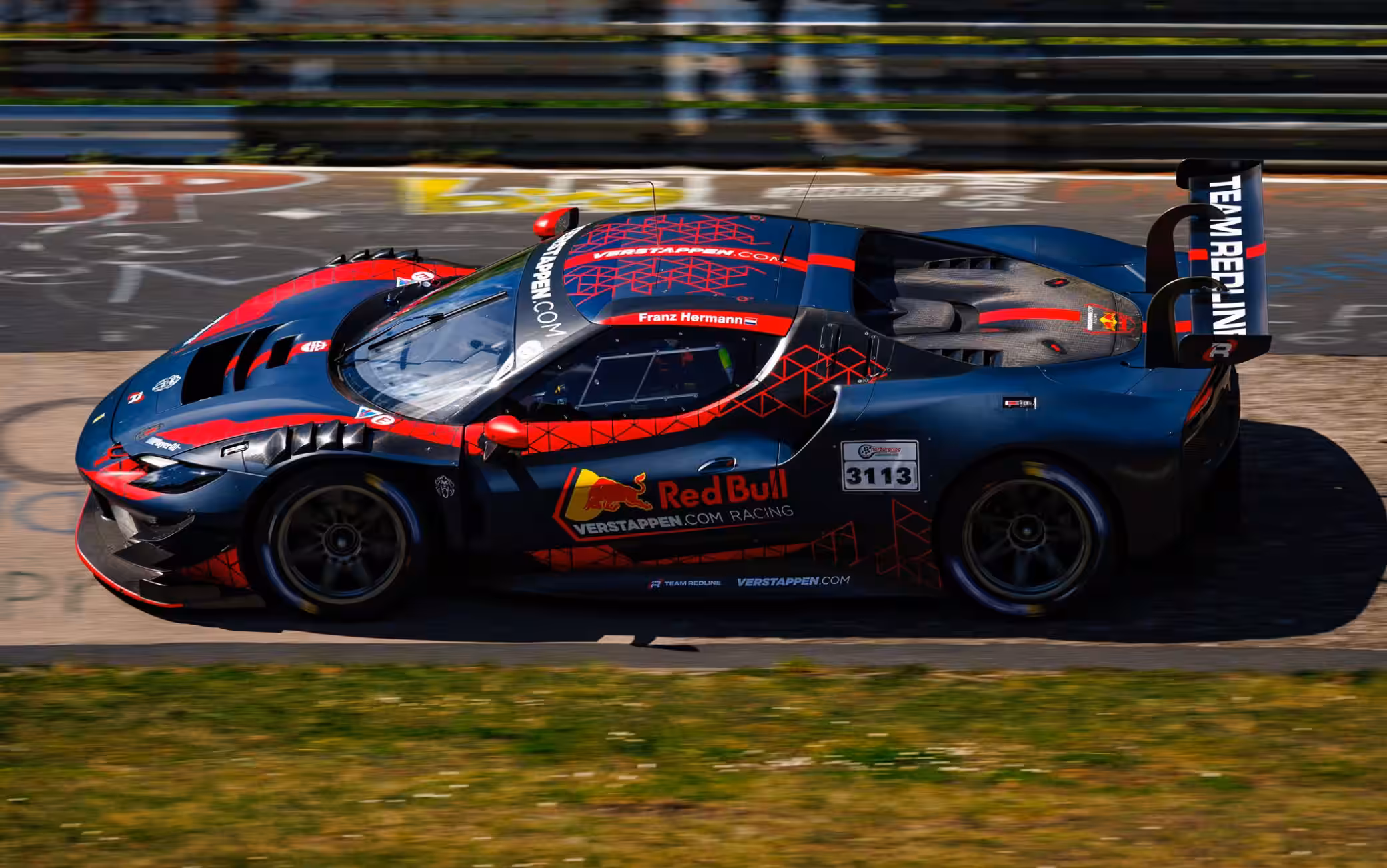 f1_verstappen_ferrari_nurburgring